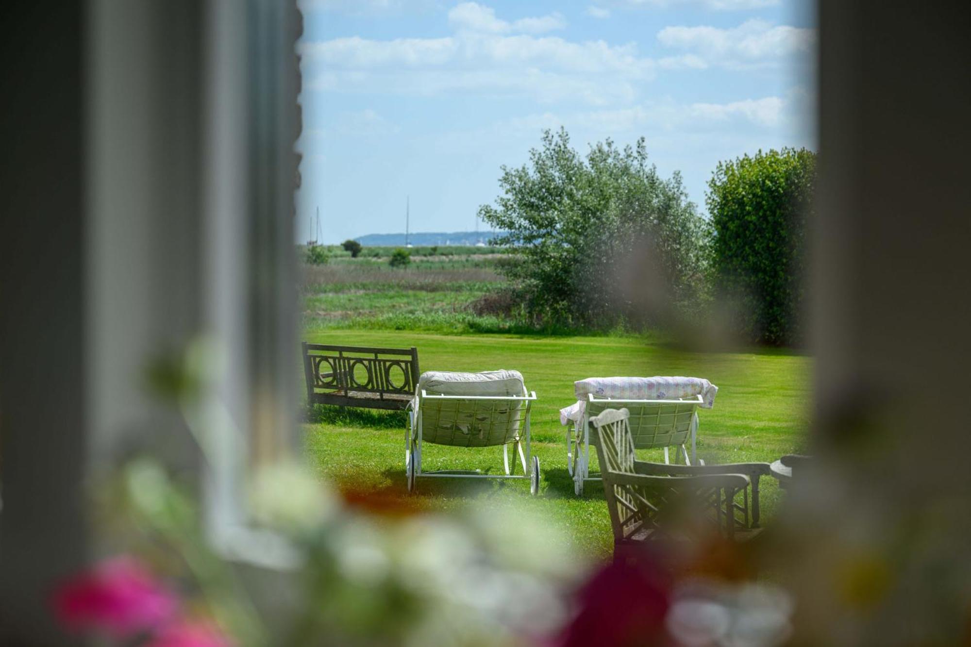Villa Gins Barn Southampton Esterno foto